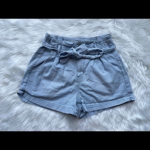 American Eagle Paper Bag Waist Mom Shorts Size 4